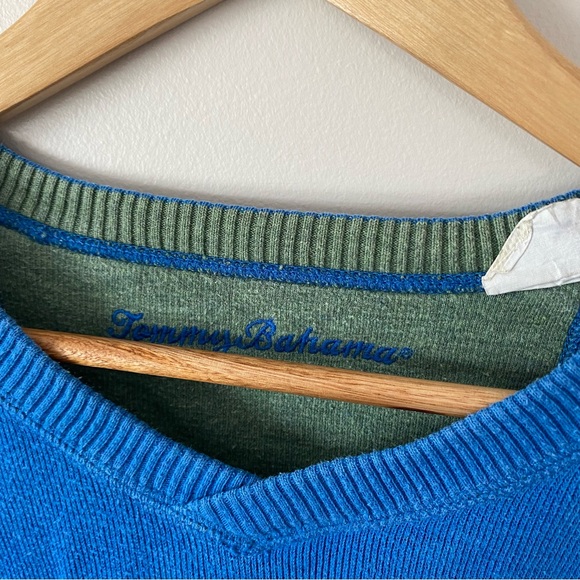 Tommy Bahama Blue and Green Crewneck Sweater - Picture 9 of 9